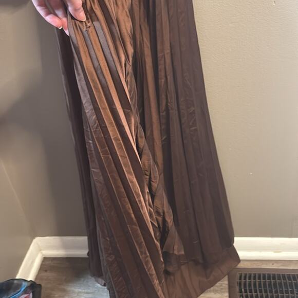 RTR Ieena Mac Duggal Sz 2 Long Sleeve Formal Gown Floor Length Chocolate Brown - Picture 12 of 12